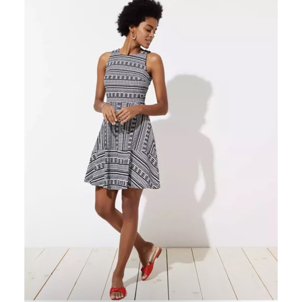 LOFT Fit and Flare Dress Womens 10 Black White Textured Sleeveless Career NWT